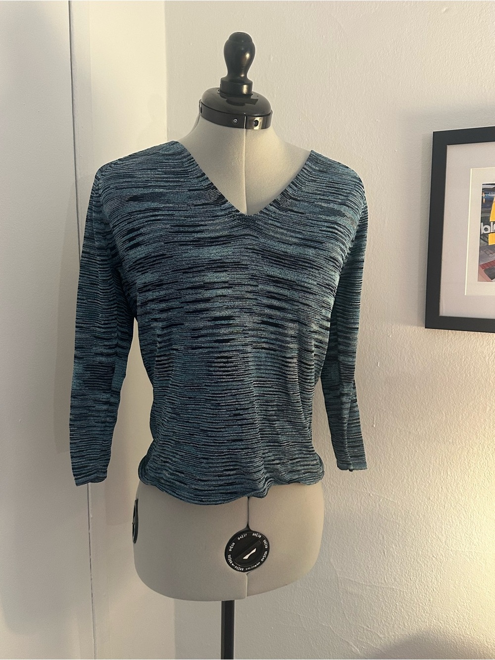 Cool blue V-Neck Long Sleeve Tee